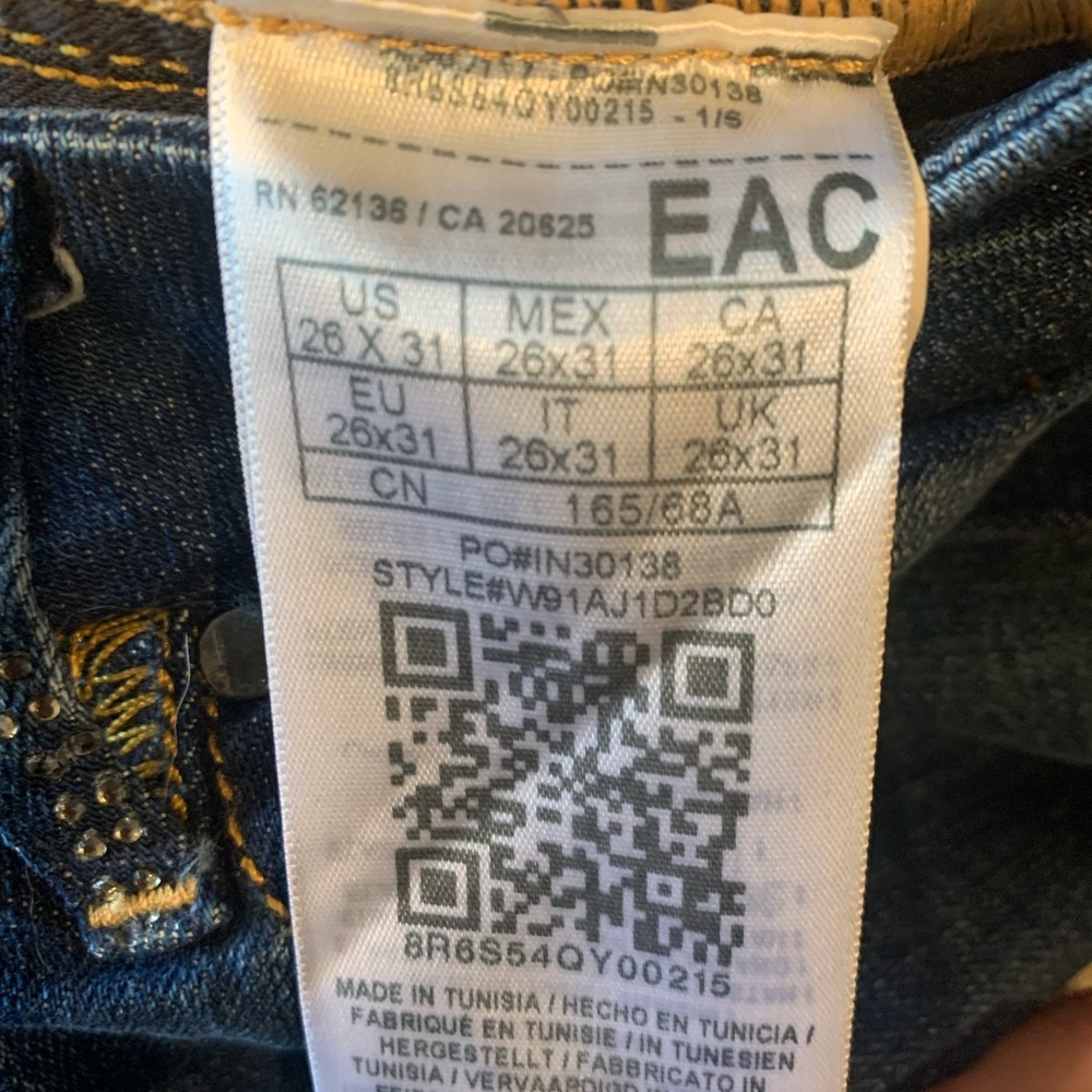Guess | Los Angeles Power Curvy Mid Jeans - Picture 3 of 9